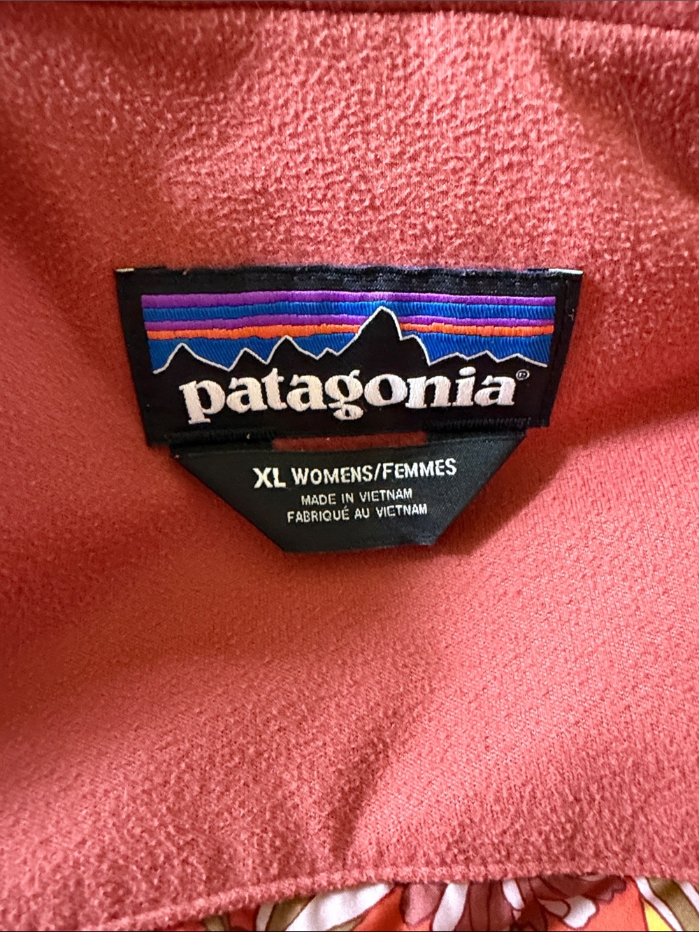 Patagonia Bivy Two-Tone Hooded Puffer Vest - Picture 4 of 6